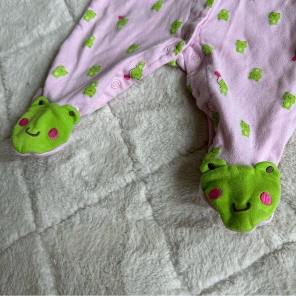 Carter's Just One You | Pink Ruffle Baby Froggie Sleep N' Play | Size 3 Months - Picture 6 of 8